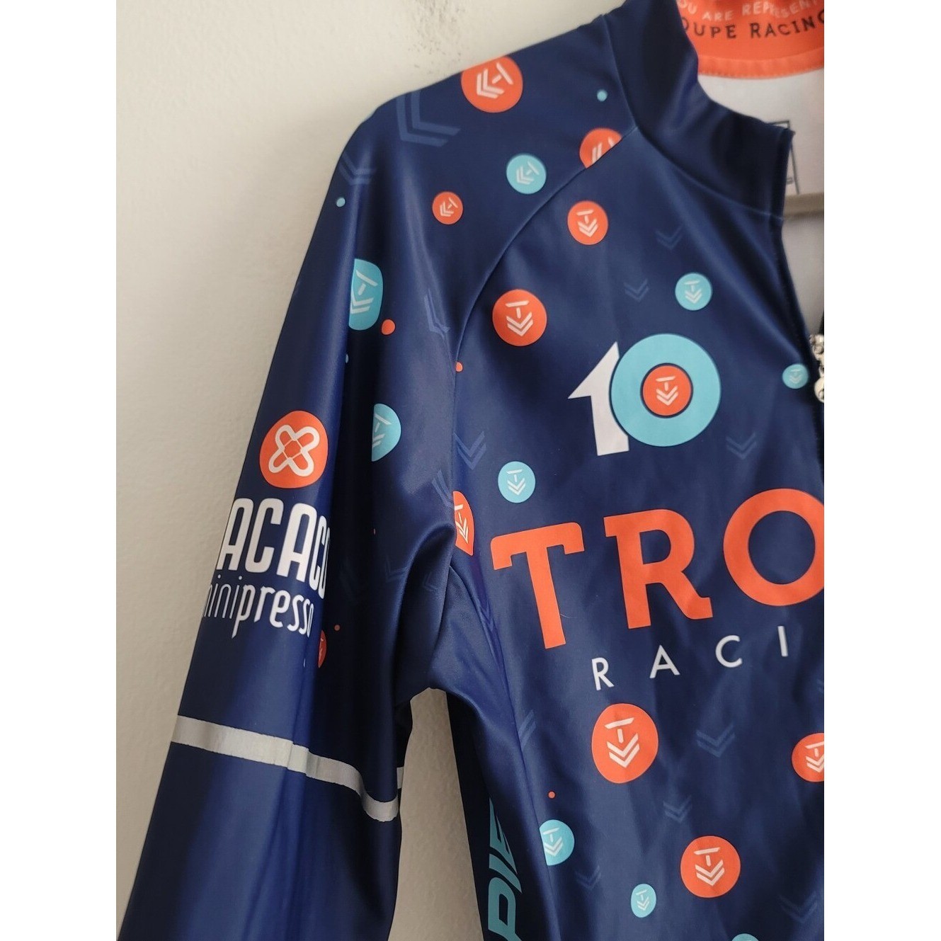HINCAPIE Sportswear Cycling Jersey Athletic Biking Shirt 3 Pockets Troupe Medium