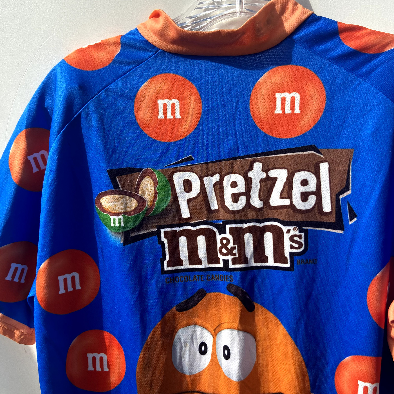 V Gear Mens Club Cut Large L M&M’s Pretzel Blue Orange Pockets 4″ Zip