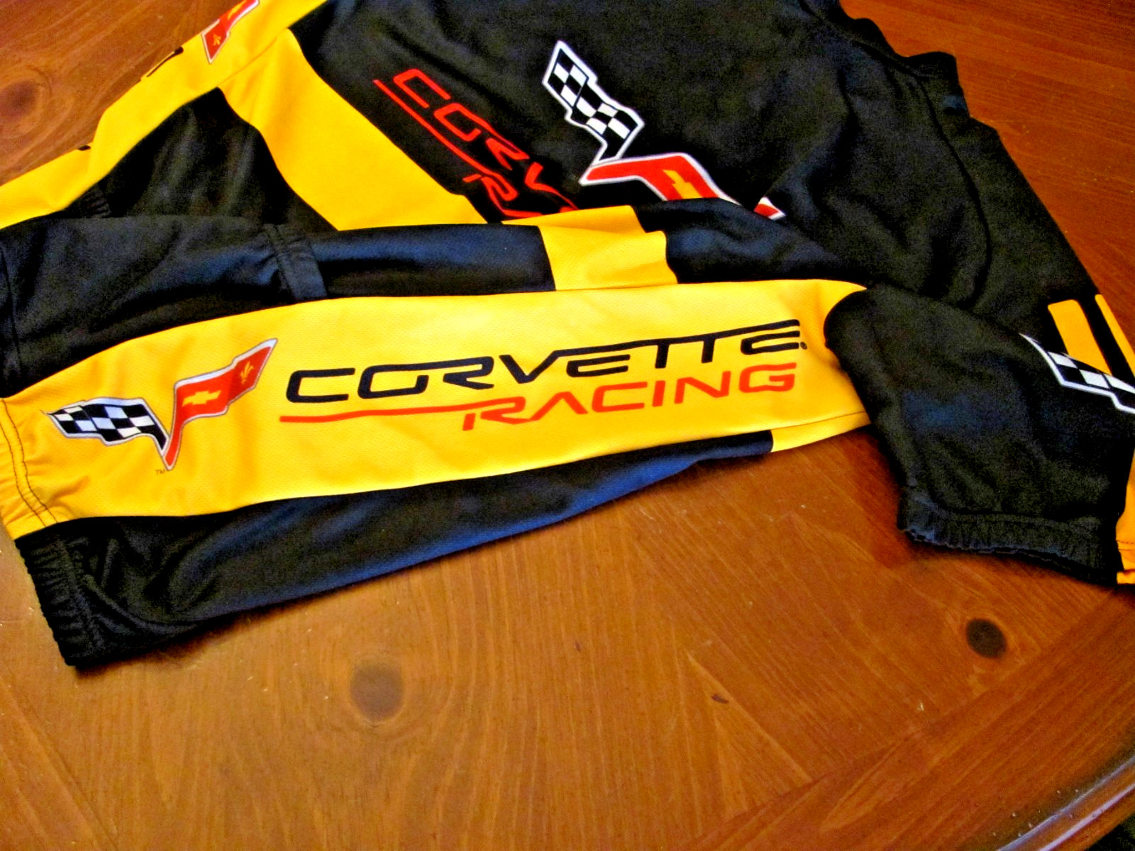 CORVETTE RACING CYCLING JERSEY MEN’S MED/LG BLACK YELLOW 3/4″ ZIP 3 POCKETS