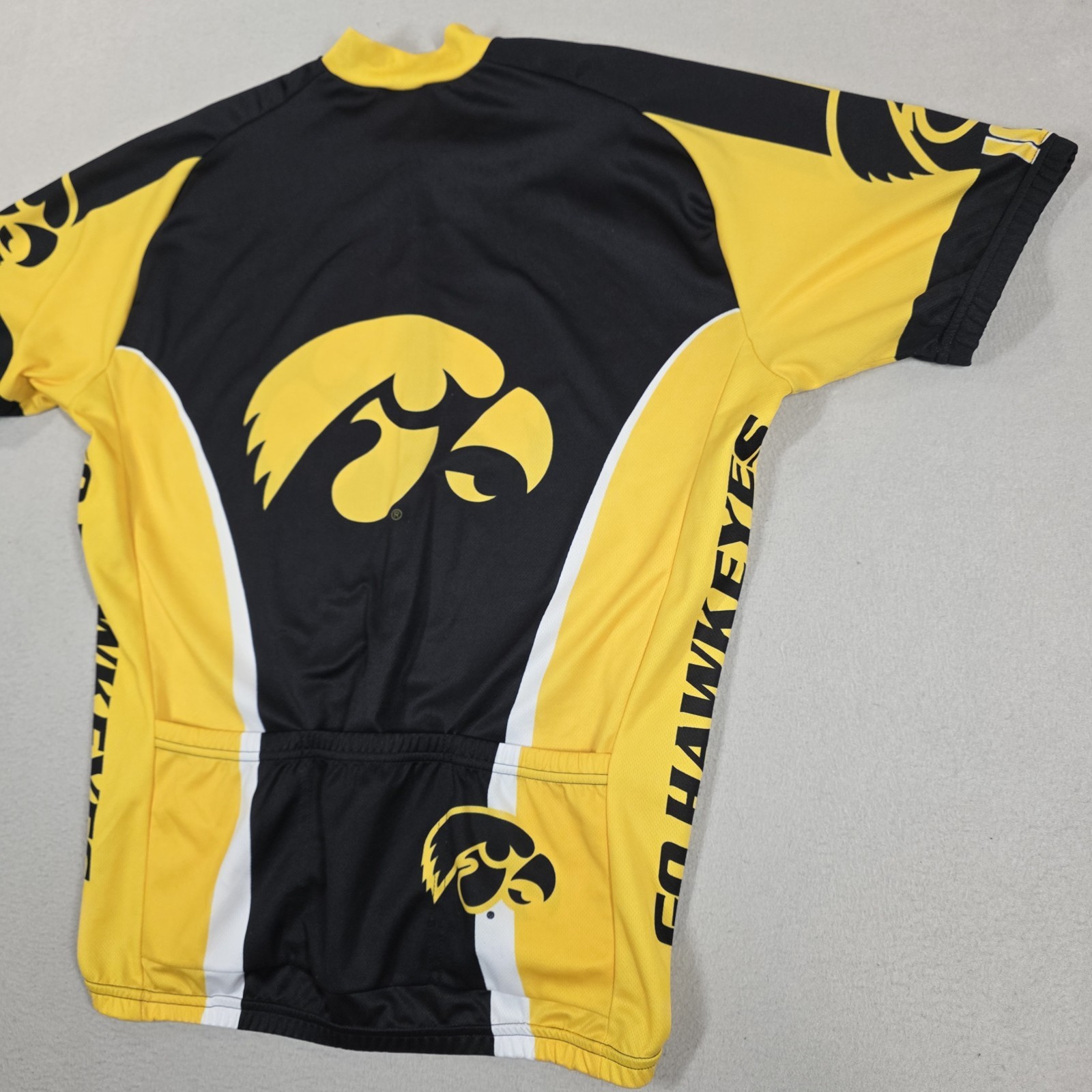 Iowa Hawkeyes Cycling Jersey Mens XL Black Yellow Logo Outdoor NCAA Adrenaline