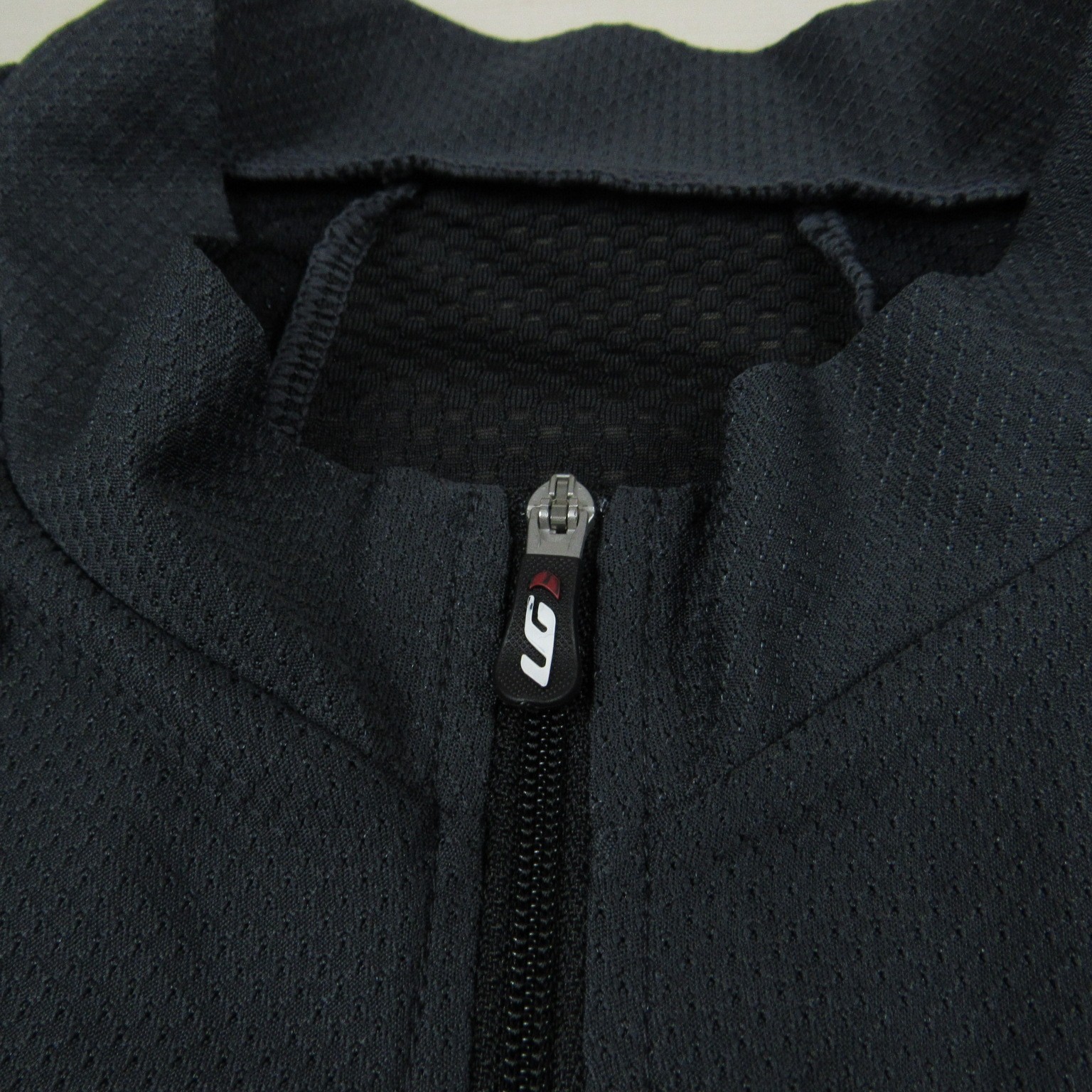 Louis Garneu Cycling Jersey Mens Medium Gray Black Shirt Top Zip Bicycle