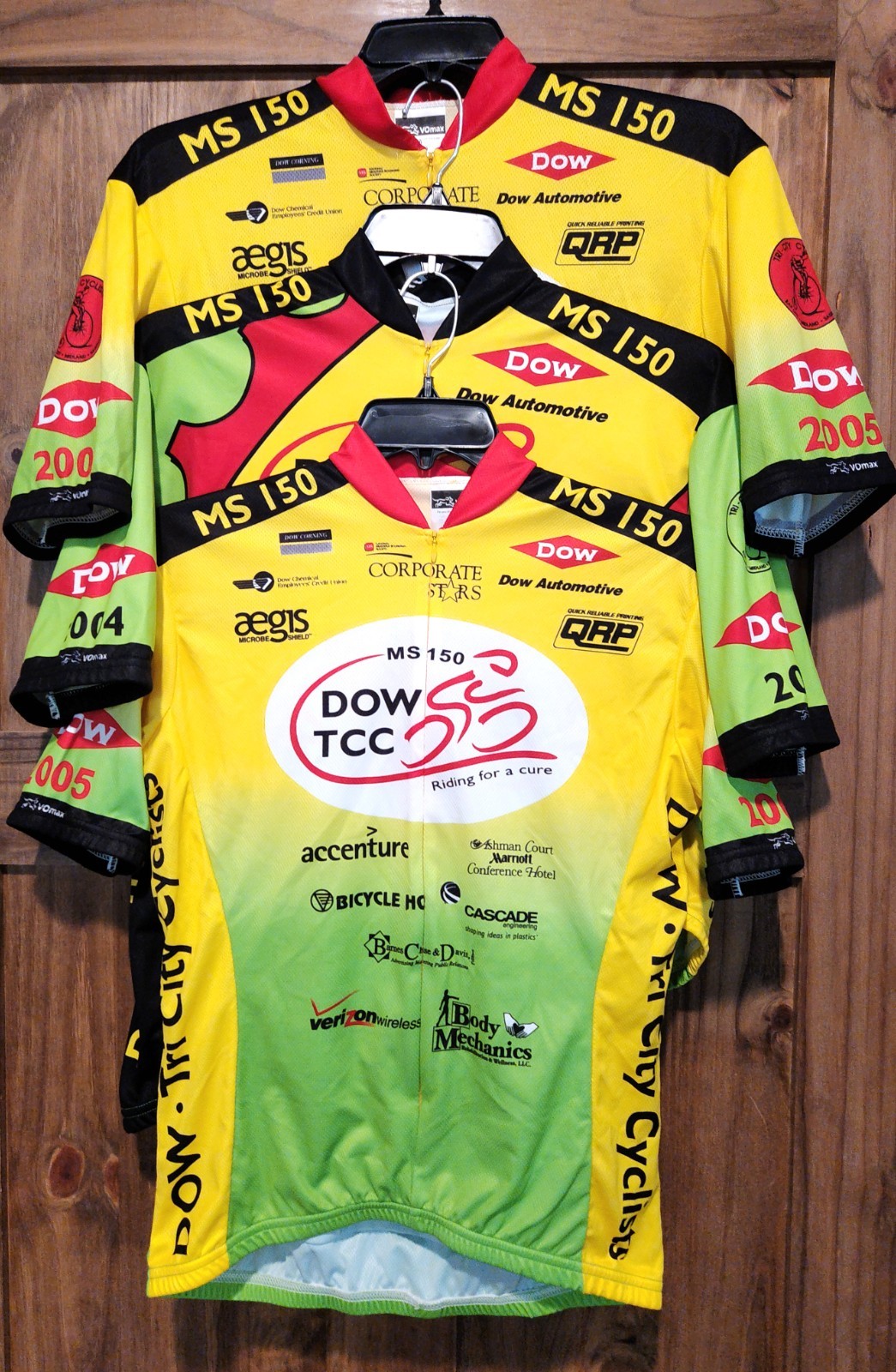 VOmax Multicolor Mens Cycling Jerseys DOW MS 150 Sizes Large / XXL Vtg DOW