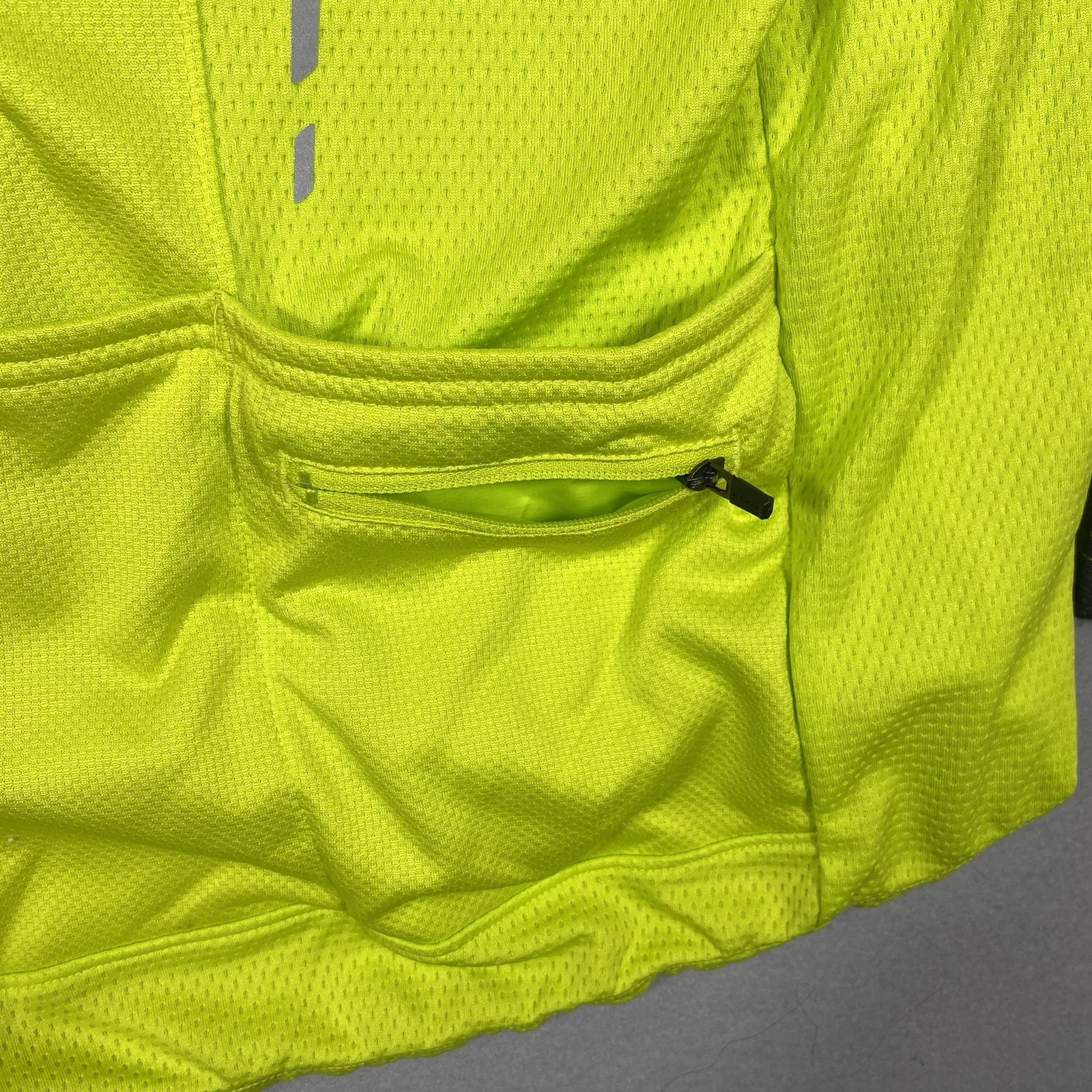 Nishiki High-Vis Neon Yellow Quarter-Zip Cycling Jersey Large Back Waist Pockets
