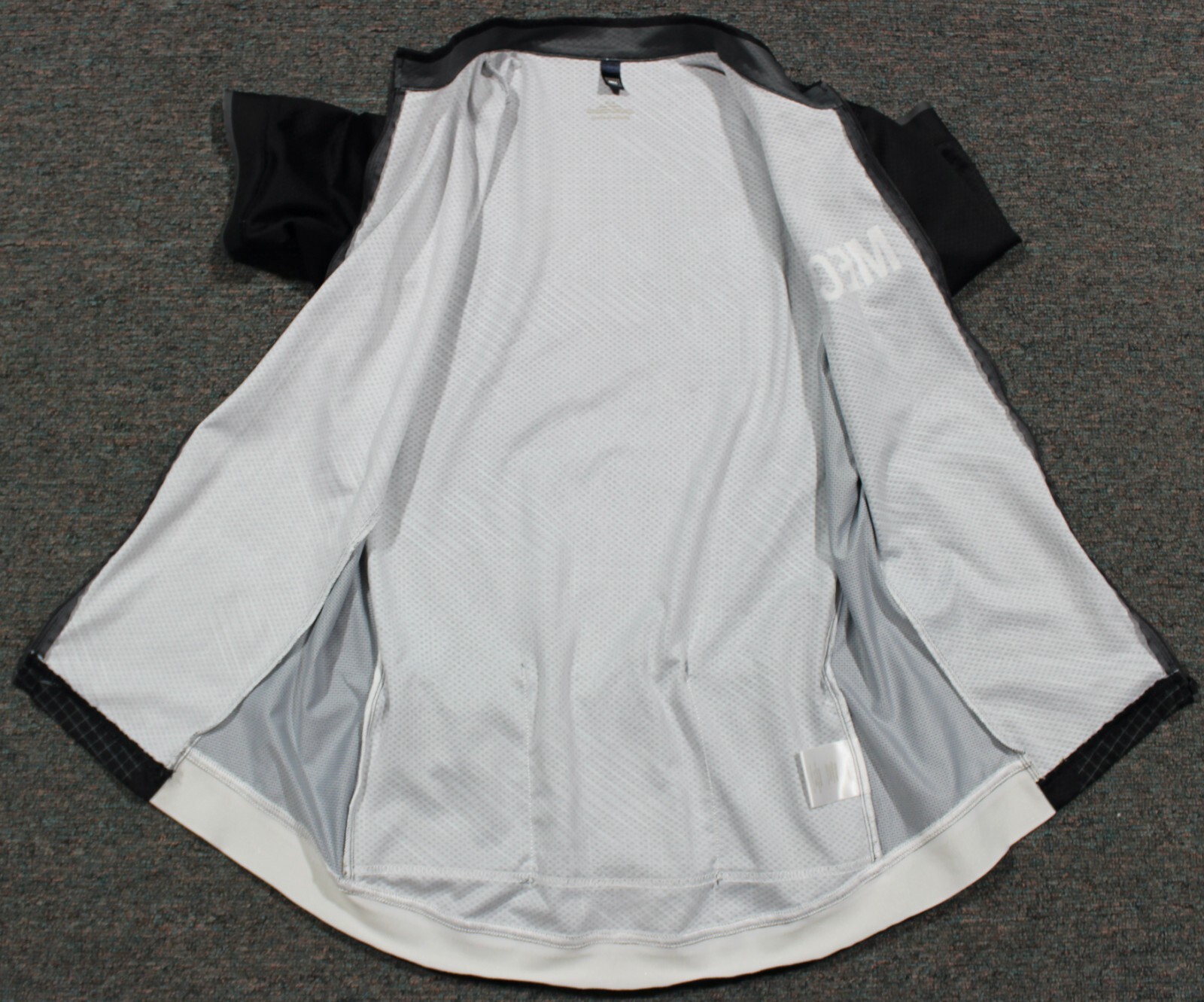 MEC Mountain Equipment CO-OP Cycling Full Zip Jersey Womens Medium Black Gray