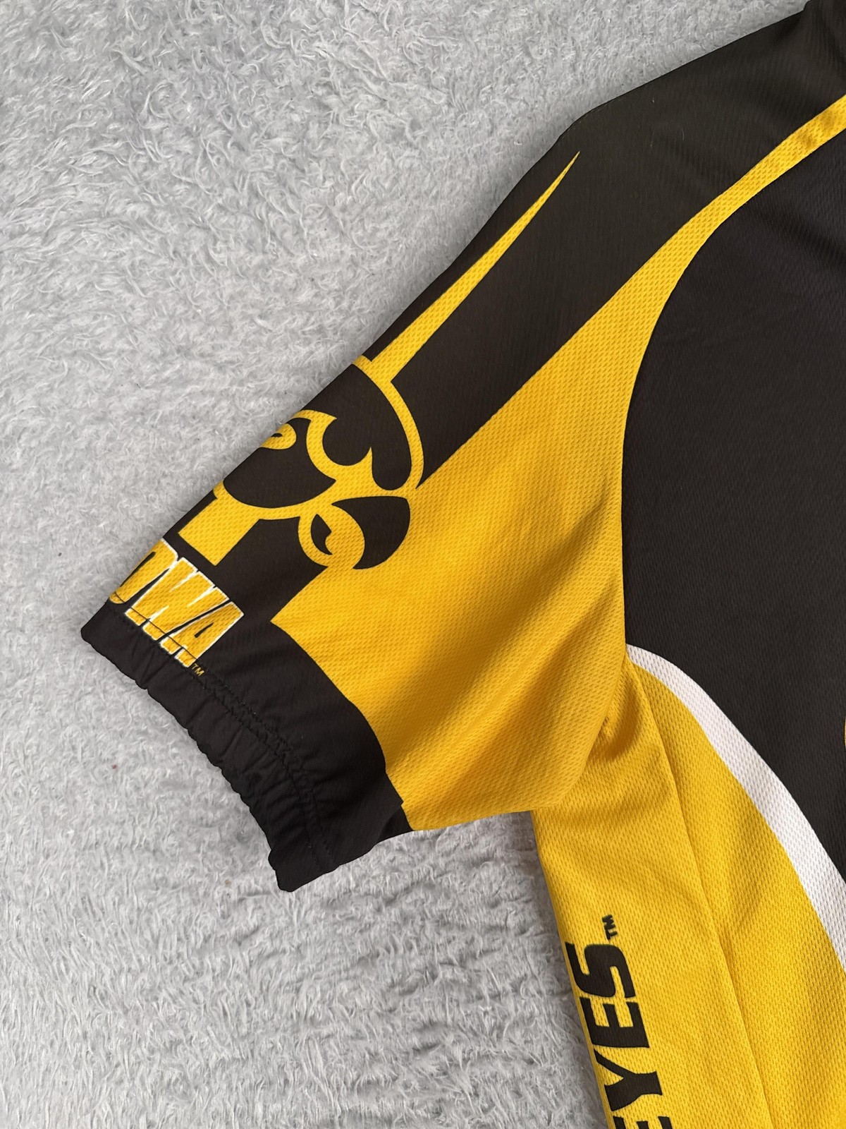 Hincapie Cycling Jersey Mens Medium Multicolor Iowa Hawkeyes 1/2 Zip Pockets Top