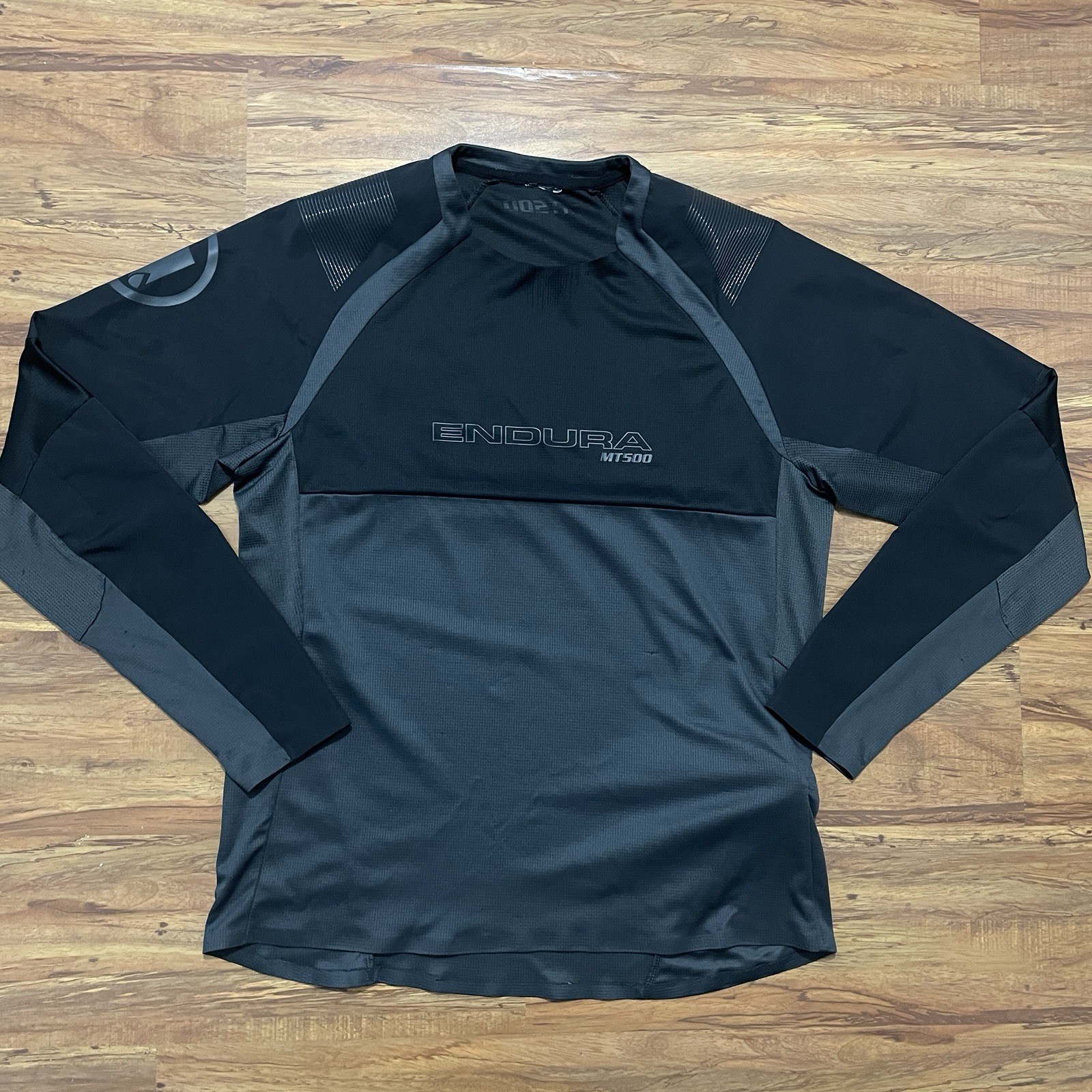 Endura MT500 Burner Cycling Jersey Shirt Mens Medium Black Long Sleeve Bike