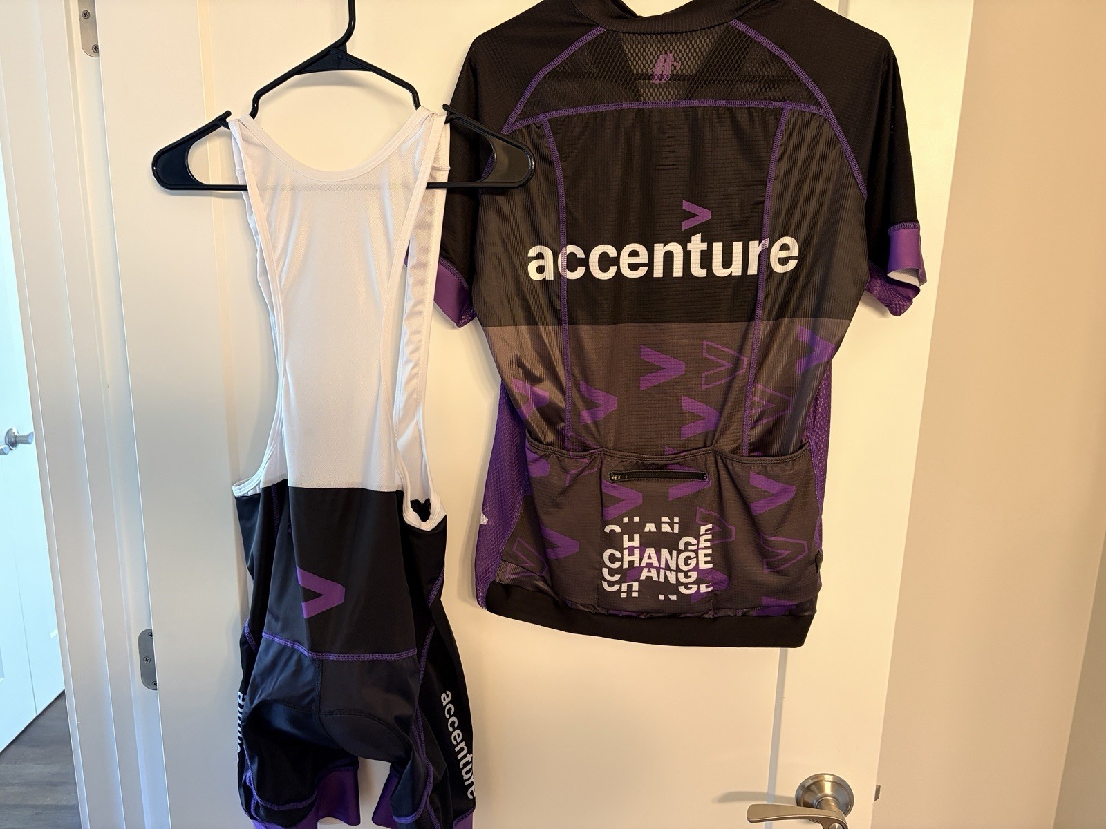 Accenture Team Cycling Kit Jersey (L) and Bib Shorts (L)