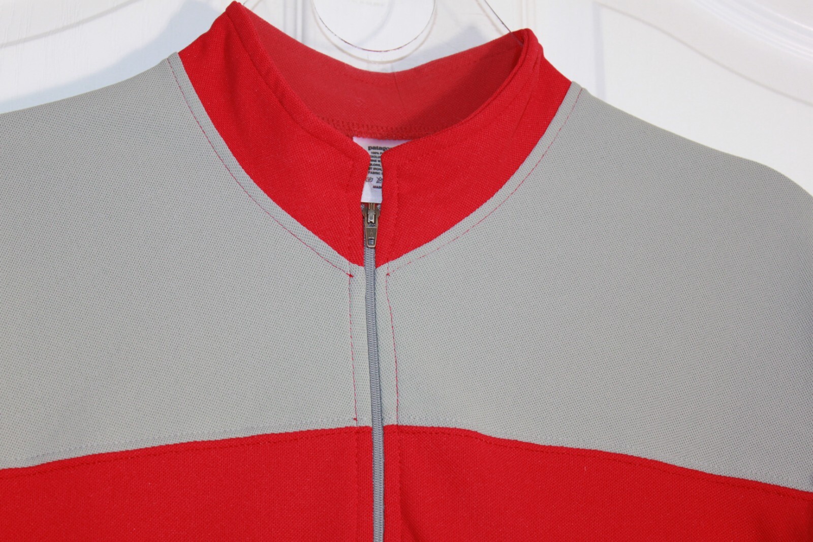 Patagonia Cycling Jersey Women’s Large Red Gray 1/2 Zip S/S USA MADE