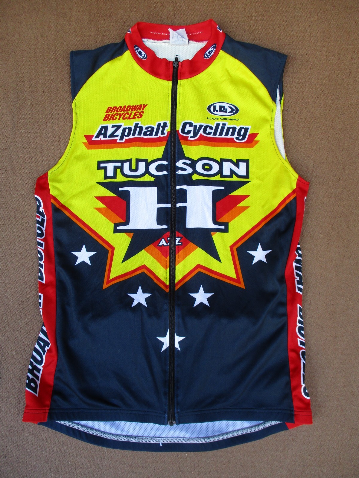 AZphalt Cycling Club Garneau Sleeveless Jersey, Riding Shirt, 41 inch chest