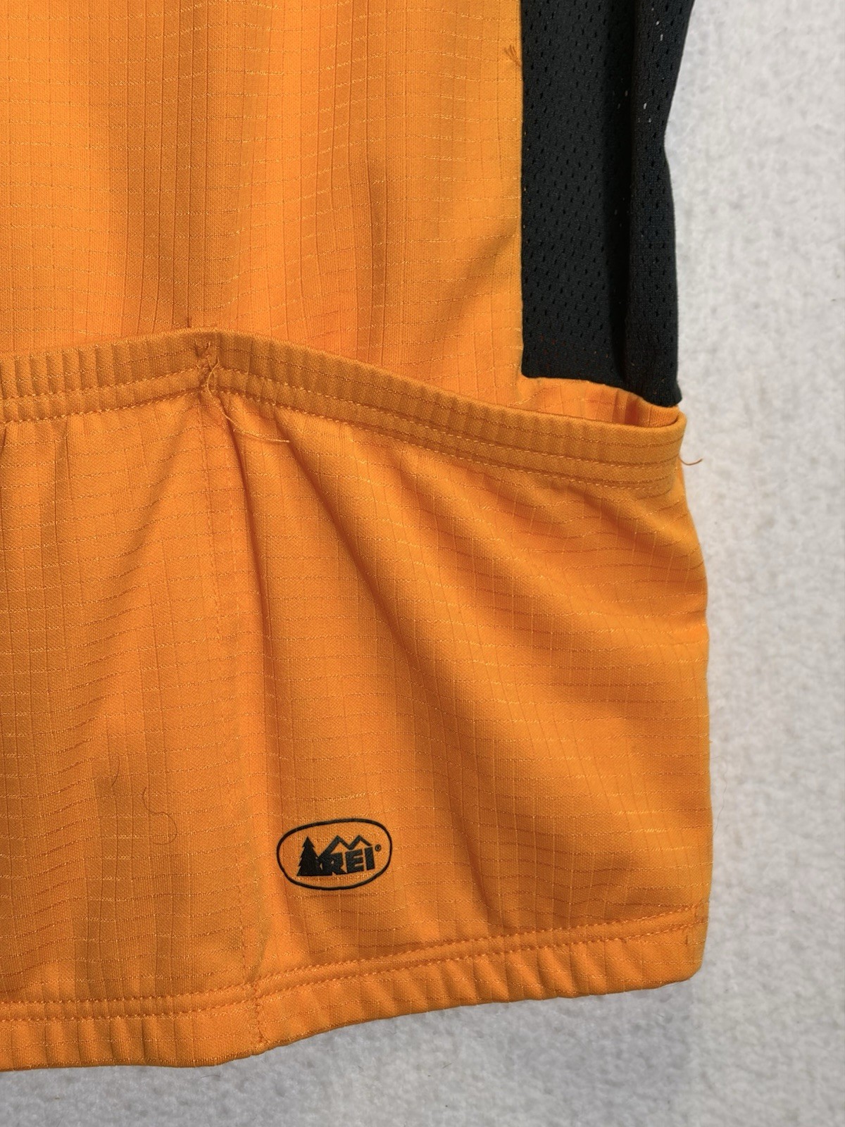 Vtg REI Trionfo Men’s Cycling Jersey, Gold/Black (Orange) Short Sleeve Zip
