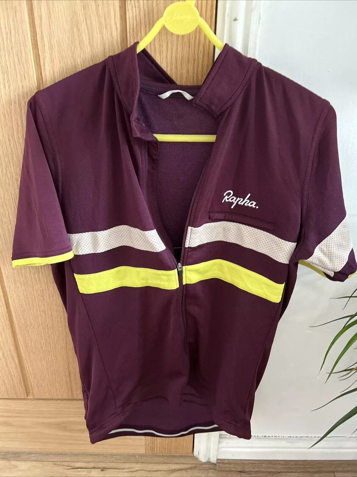 USED MAROON YELLOW WHITE SHORT SLEEVE CYCLING JERSEY HI VIZ RAPHA BREVET XL