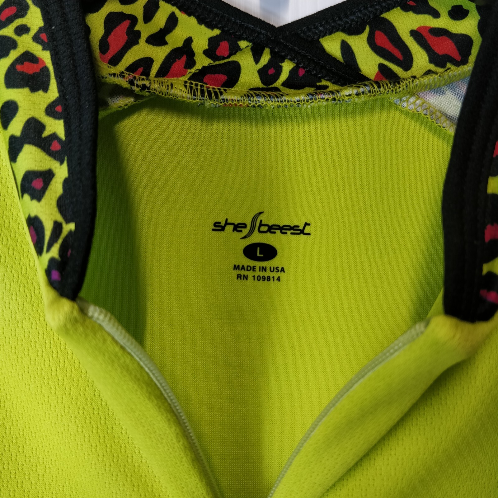 Shebeest Women’s Size L Cycling Jersey 1/2 Zip Green Multicolor Leopard Paisley