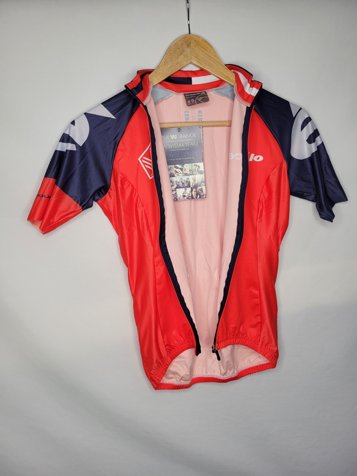 NEW Endura Cervelo Race Cycling Jersey Women’s Size Small Full Zip Red Blue UK