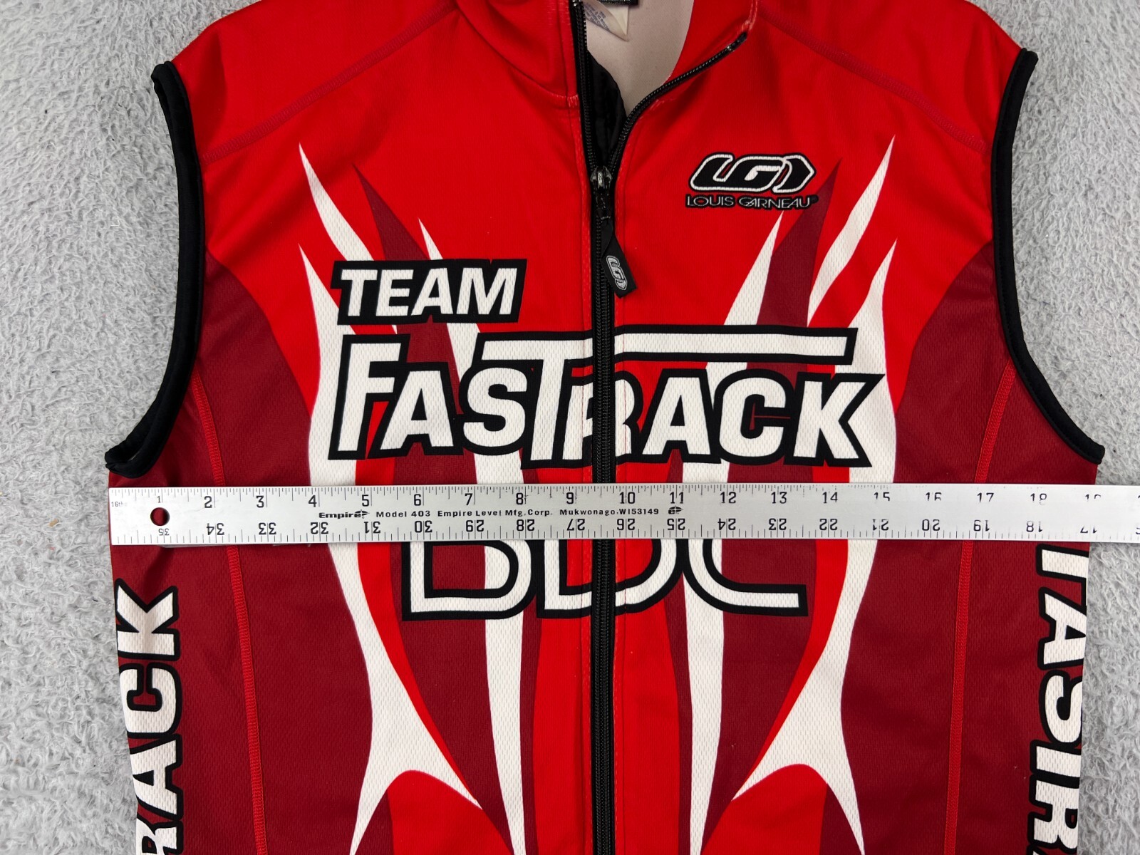 Louis Garneau Cycling Jersey Adult Medium Red Sleeveless Full Zip 100% Polyester