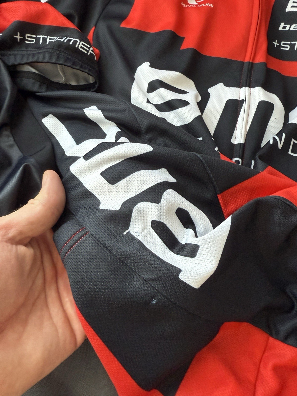 PEARL IZUMI CYCLING JERSEY AND BIB SHORTS BMC SWITZERLAND ORIGINAL SIZE L