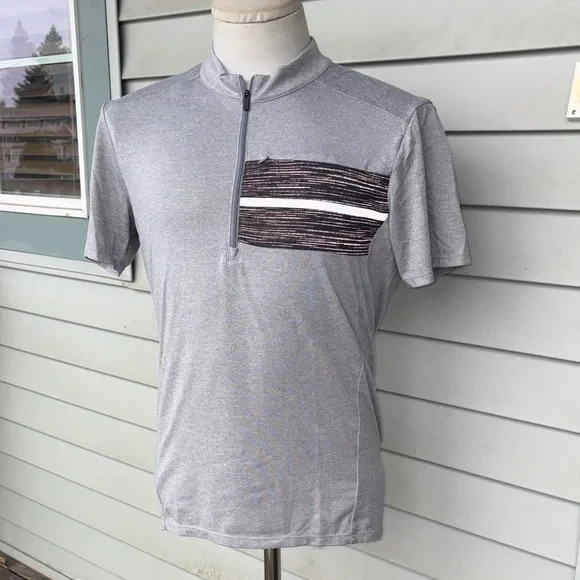 Shimano Gray Men’s Cycling Shirt. Medium. Great condition.