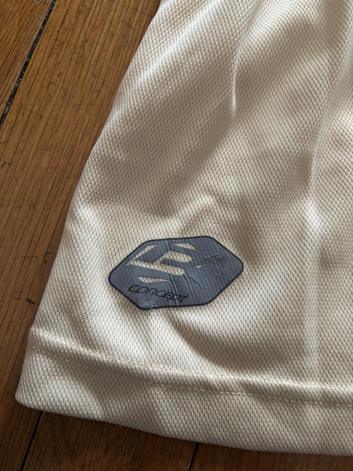 Concept by Brinko Designed in Italy Cycling Biking Tan Zip-Up US Medium Cream