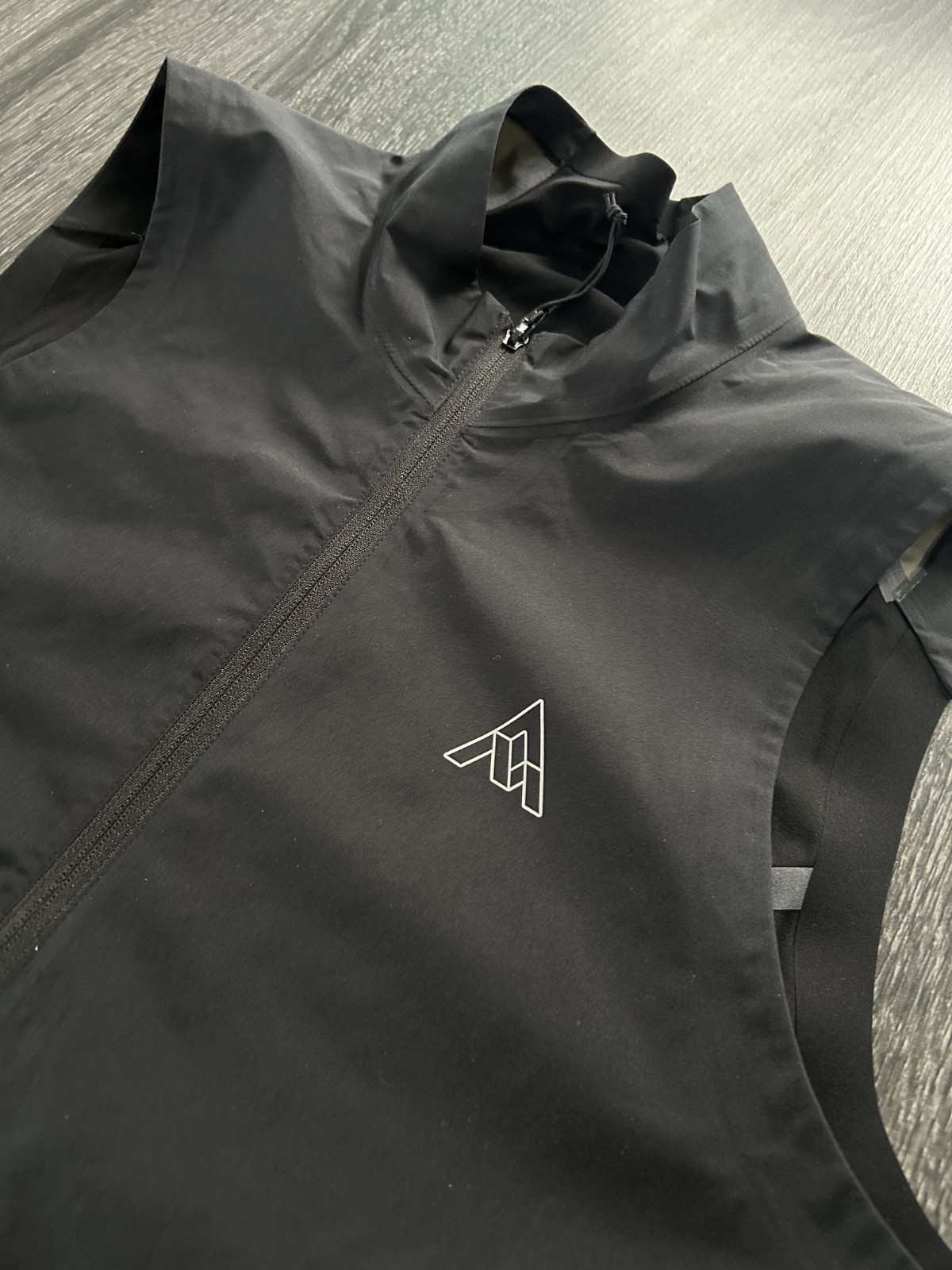 7 Mesh 7Mesh Men’s Small Bike Hike Cycle Cypress Hybrid Vest Black GTX