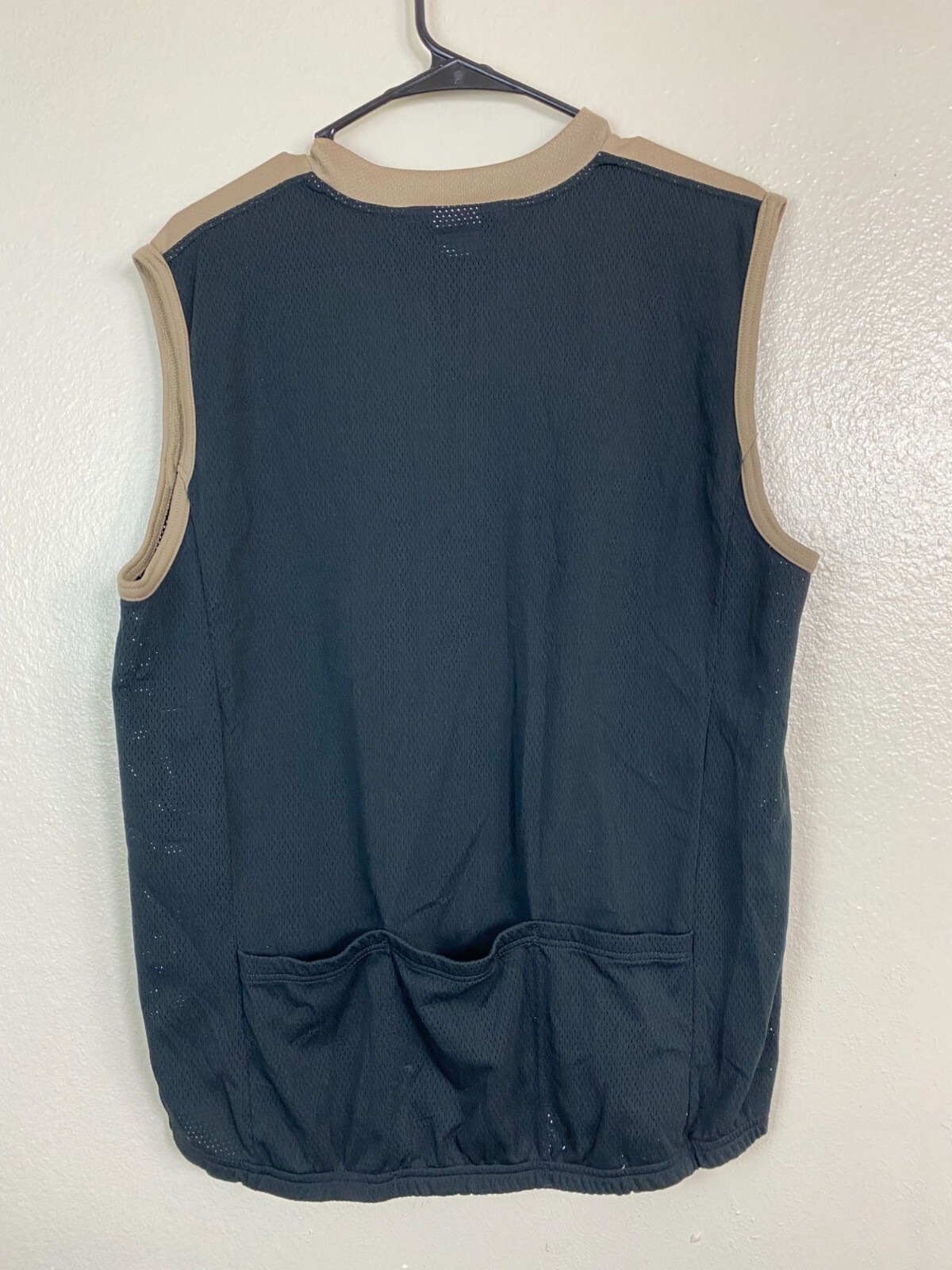 Vintage REI Mens Sleeveless Cycling Jersey size Large Tan Black Back Pockets USA