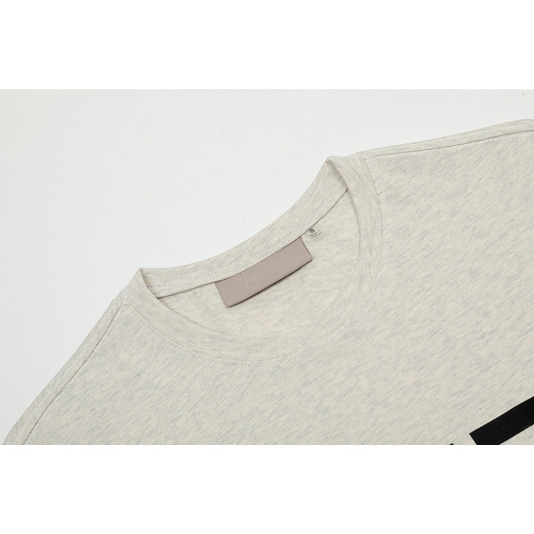 Flocking short-sleeved men’s T-shirt casual and loose fashion designer