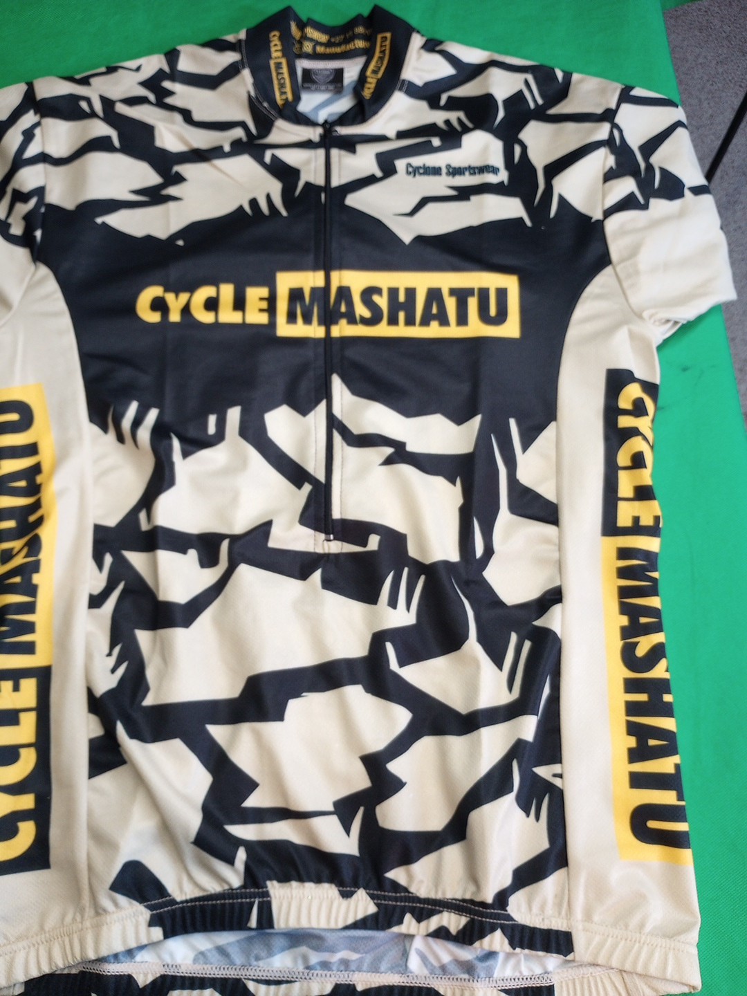 Cycle Mashatu Cyclone Sportswear Cycling Jersey Size Large Tan Black