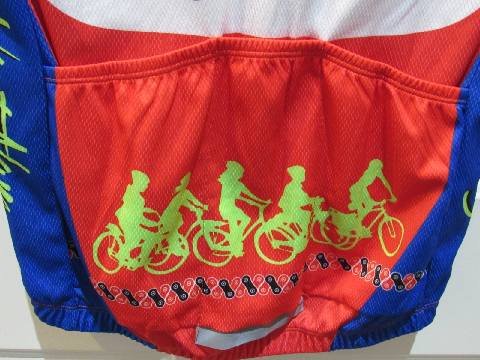 Cycling Jersey adult Size small Vietnam flag full zipper VGC Yin Yang Multicolor