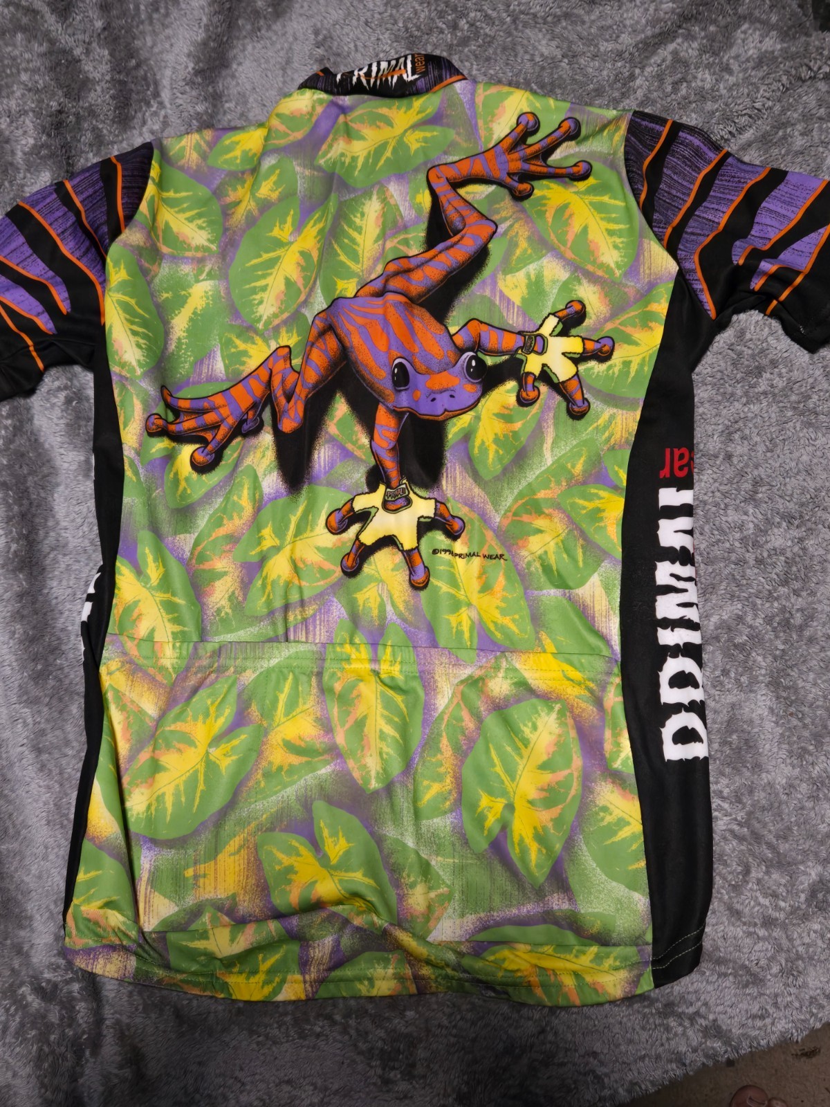Vintage Primal Wear Cycling Jersey Zip Tree Frog Bike Bright Colorful Size MED.