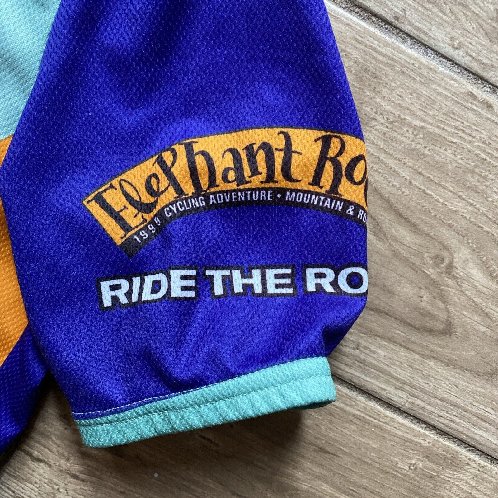 Vintage 90’s Pearl Izumi Elephant Rock Castle Rock CO cycling jersey, Large USA
