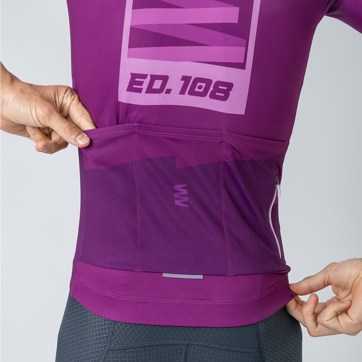 2025 Giro d’Italia Maglia Ciclamino 2.5 Mens Avant Short Sleeve Jersey – Suarez