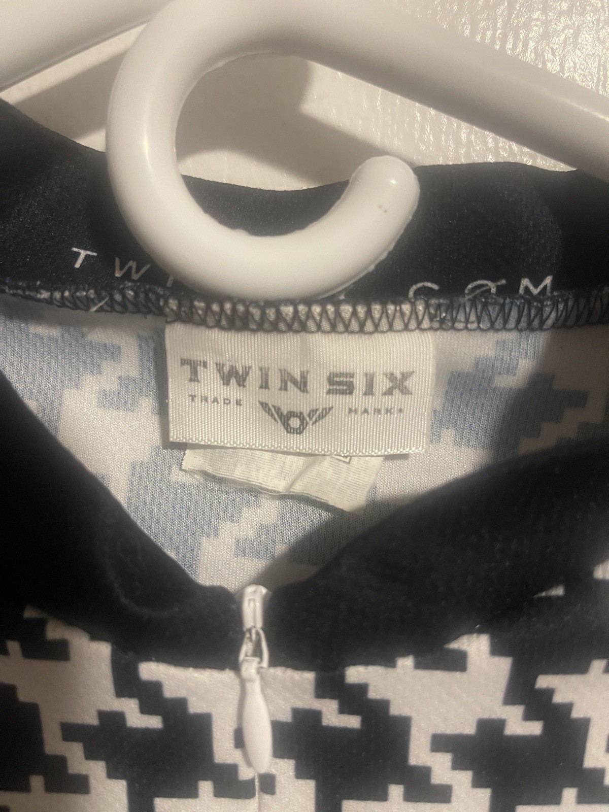Twin Six Women’s Cycling Jersey Black/White Pink Accents Sz 2XL