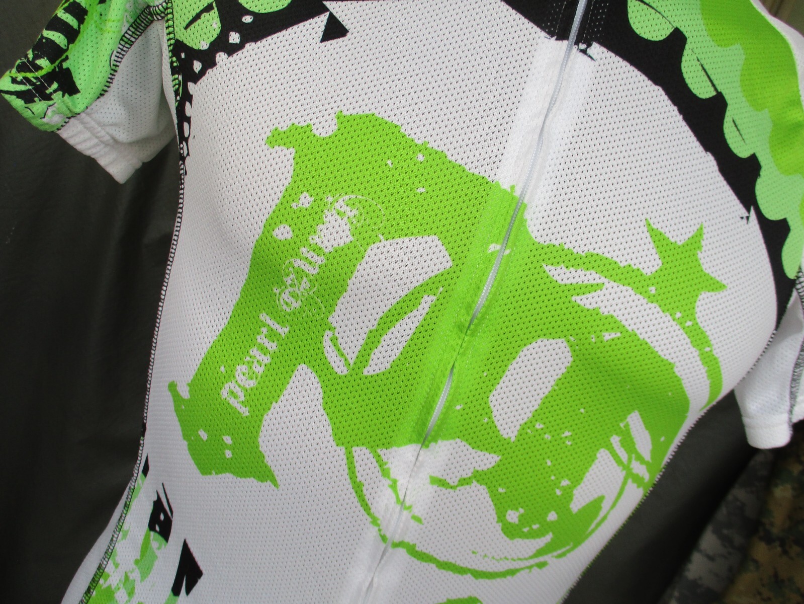 PEARL IZUMI Green White Black BIG RING Cycling Jersey, Riding Shirt, SMALL