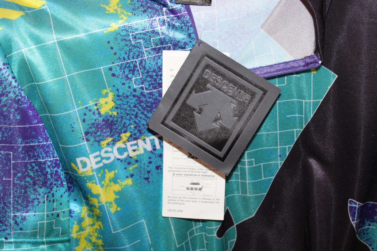 Descente Cycling Jersey Adult XLPolyester, NWT, FREE SHIP