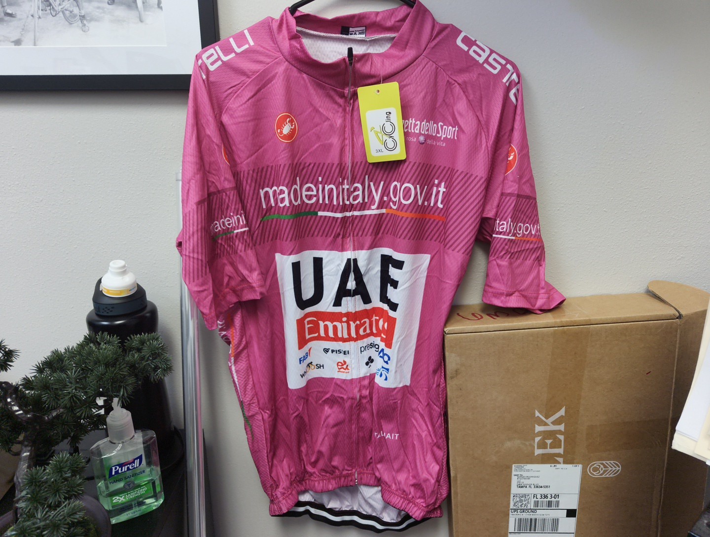 UAE Team Emerites Tadej Giro Cycling Kit, XXXL, NWT, Returnable, Free S&H