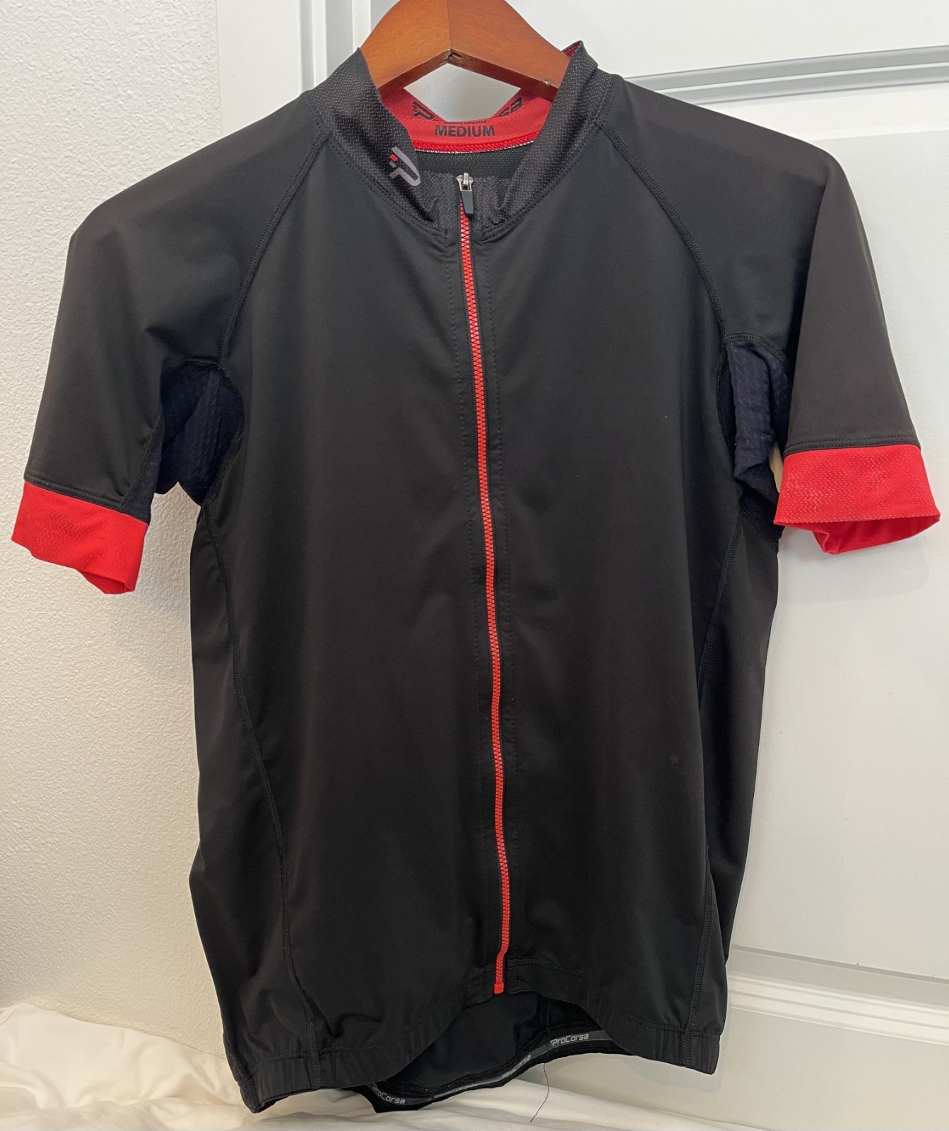 Procorsa Mens Cycling Jersey sz Medium, black and red, full zip, 3-pocket