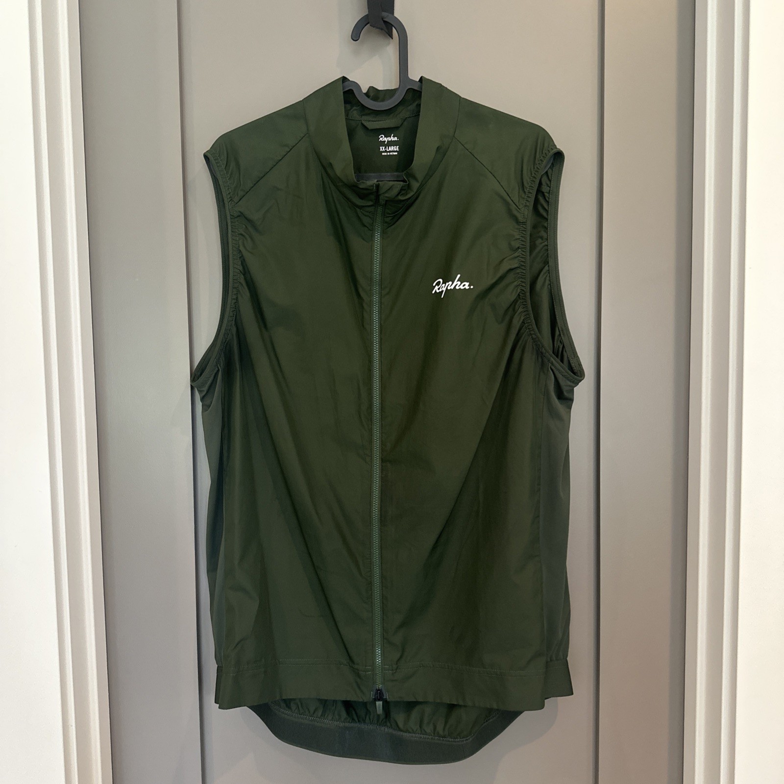 Rapha Men’s Core Gilet Deep Olive Green White XXL Used Excellent