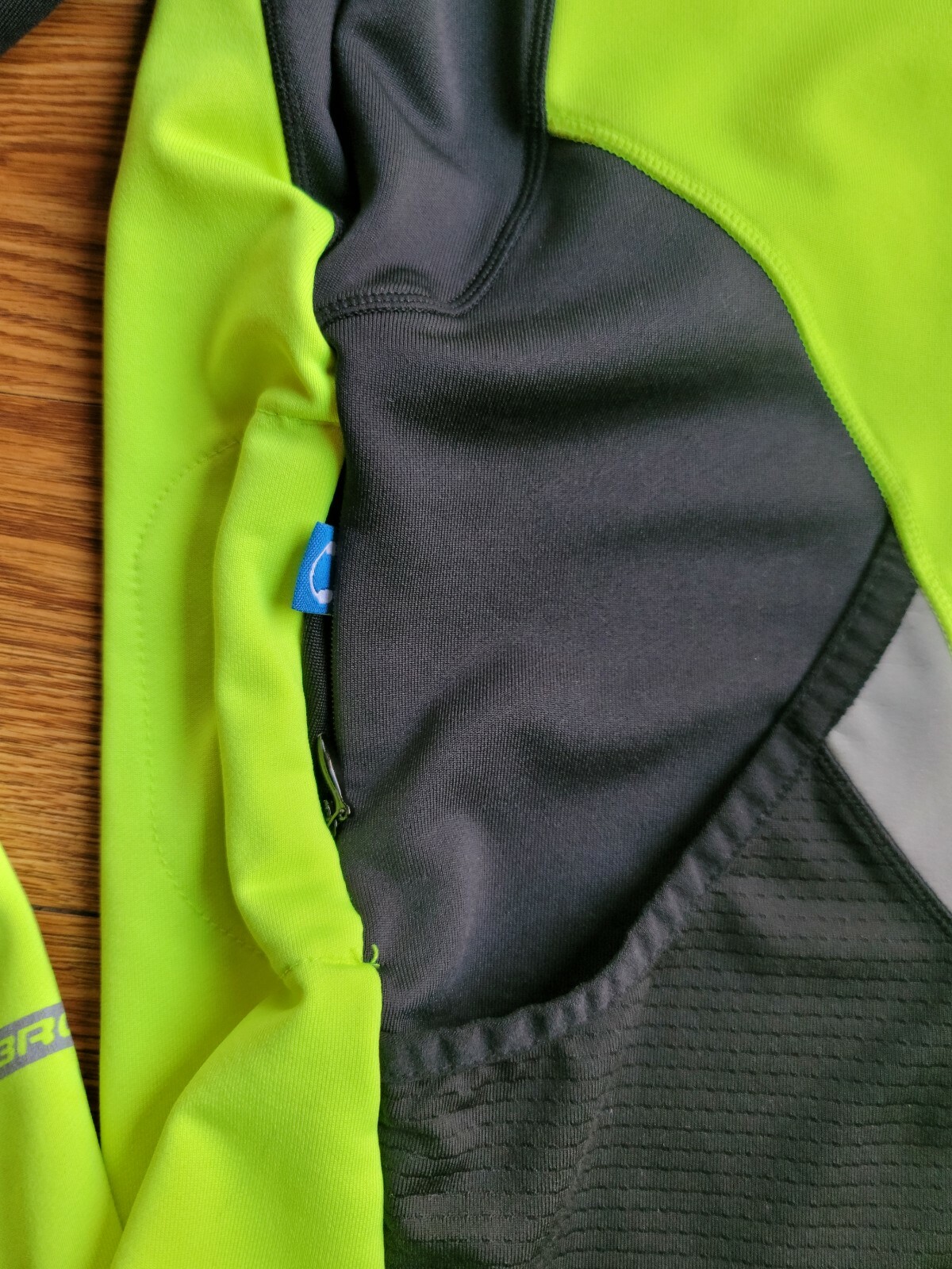 BROOKS Mens Long Sleeve Bright Cycling Pullover Jersey Top Size S