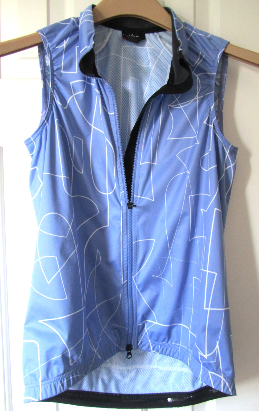 VELOCIO Women’s Line SE Zippered Blue Wind Vest Size Medium 18″ P-P