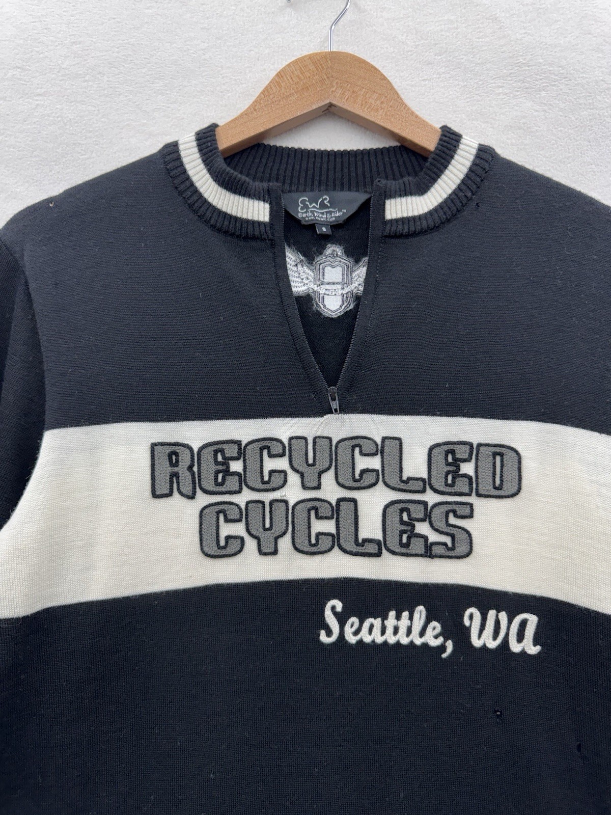 RARE VTG Earth Wind & Rider Small 100% Wool 1/4 Zip Cycling Jersey Black White