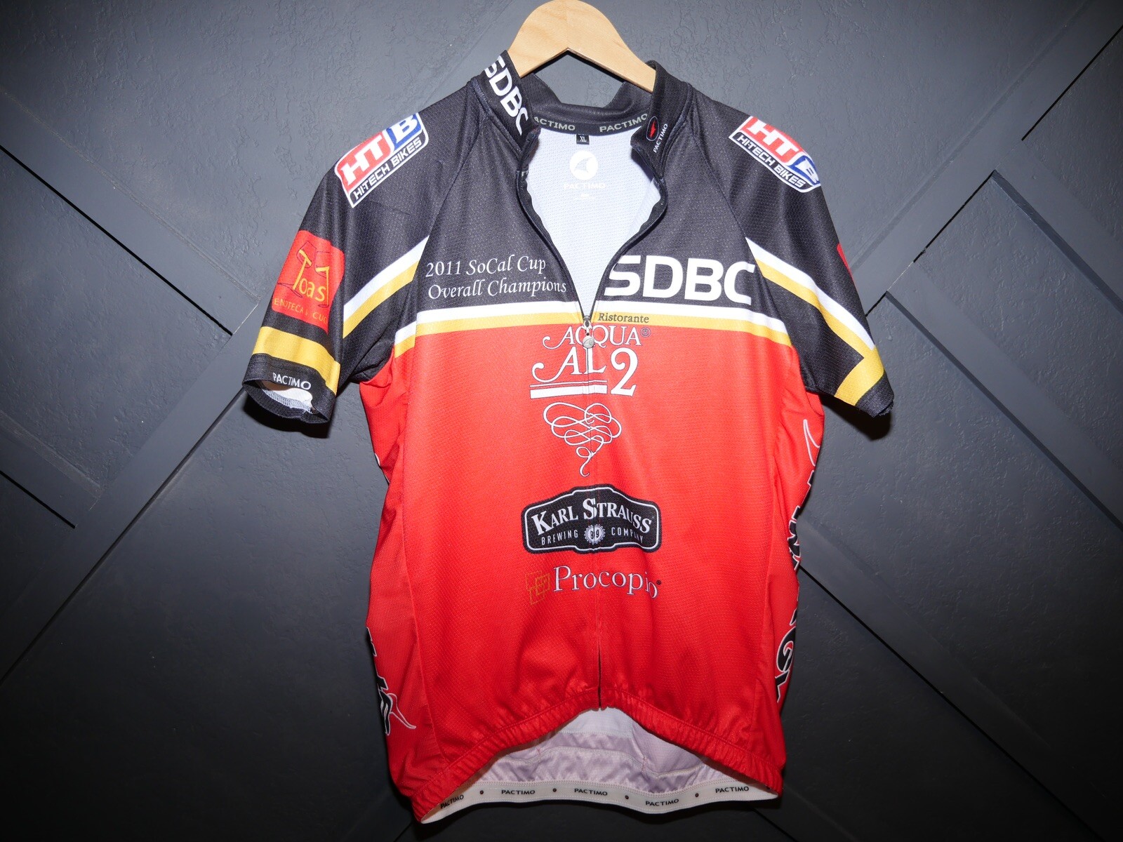 Men’s Sponsored Cycling Pactimo Jersey Short Sleeve Black And Red XL