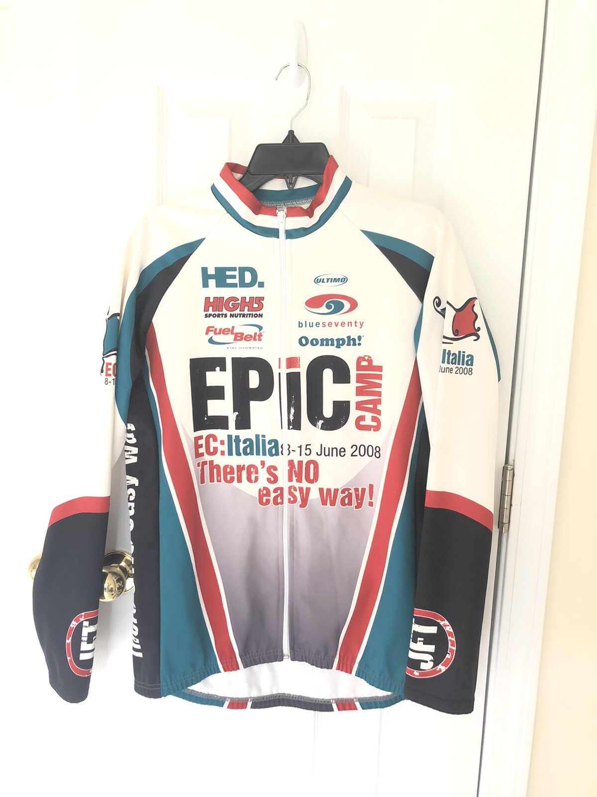 Ultimo rare vintage long sleeve cycling jacket size (M) epic Italia 2008