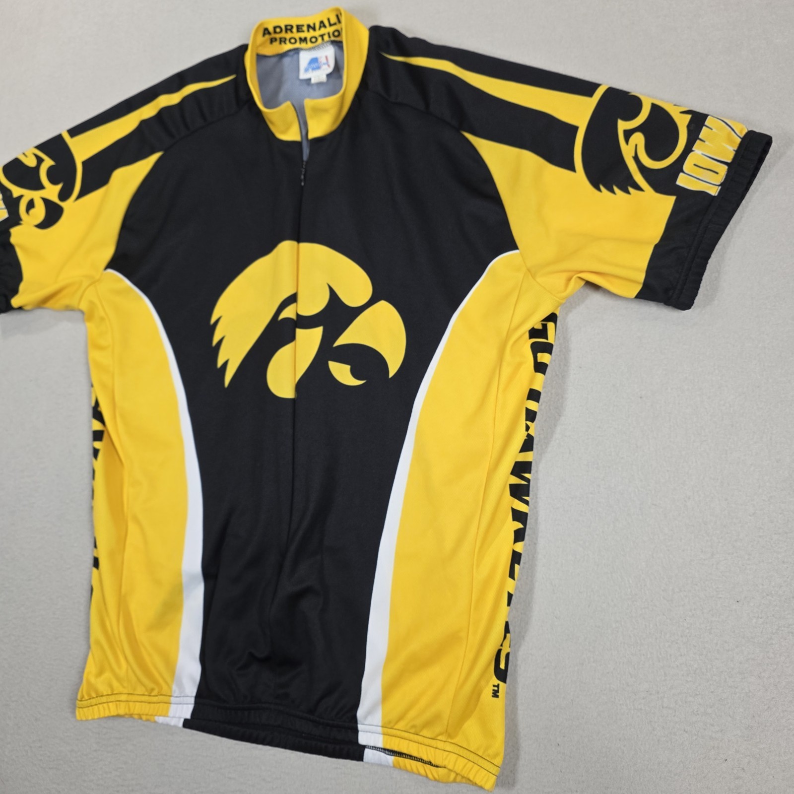 Iowa Hawkeyes Cycling Jersey Mens XL Black Yellow Logo Outdoor NCAA Adrenaline