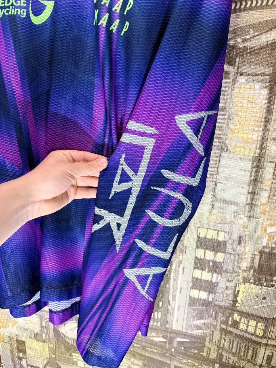 MAAP x Team Jayco AlUla jersey men’s CYCLING Size Medium Aurora Purple