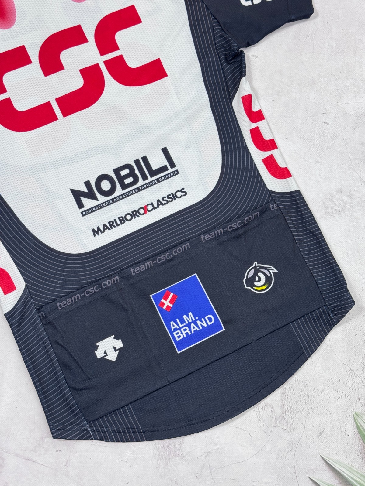 Descente Team CSC Skoda Man UCI Nobili Cervelo Cycling Jersey size 5 / M