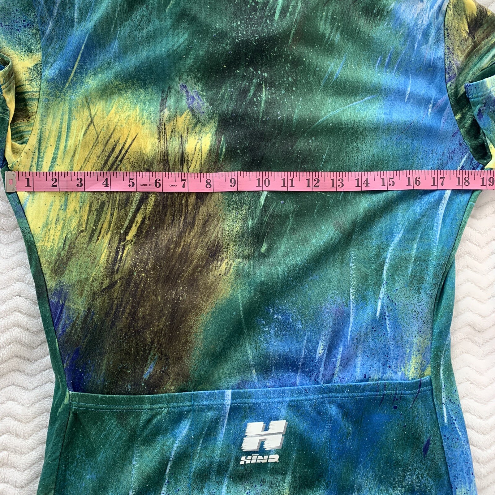 Hind Cycling Jersey 1/2 ZIP Multi Color USA made Bike Shirt Men’s Size Small.