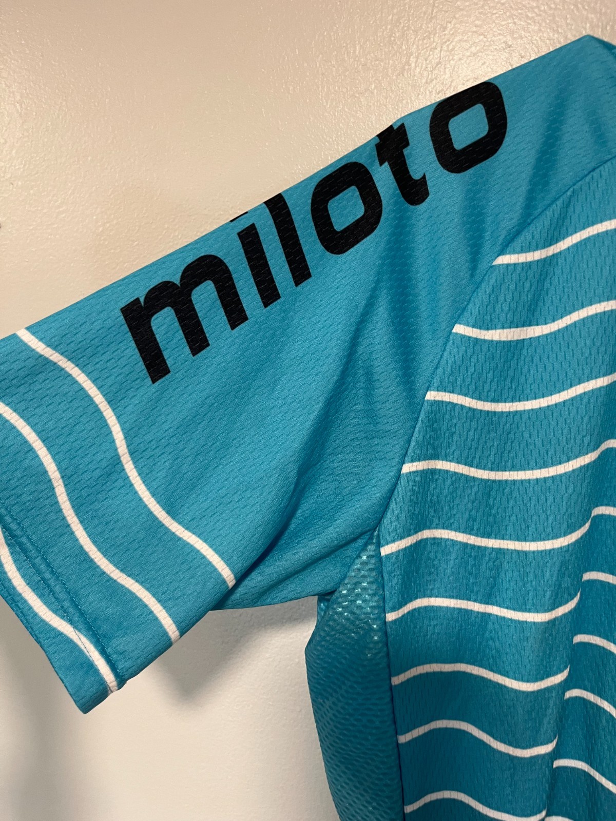 Miloto Cycling Jersey Men’s Size XXL Aqua Blue/Black W/ Stripes