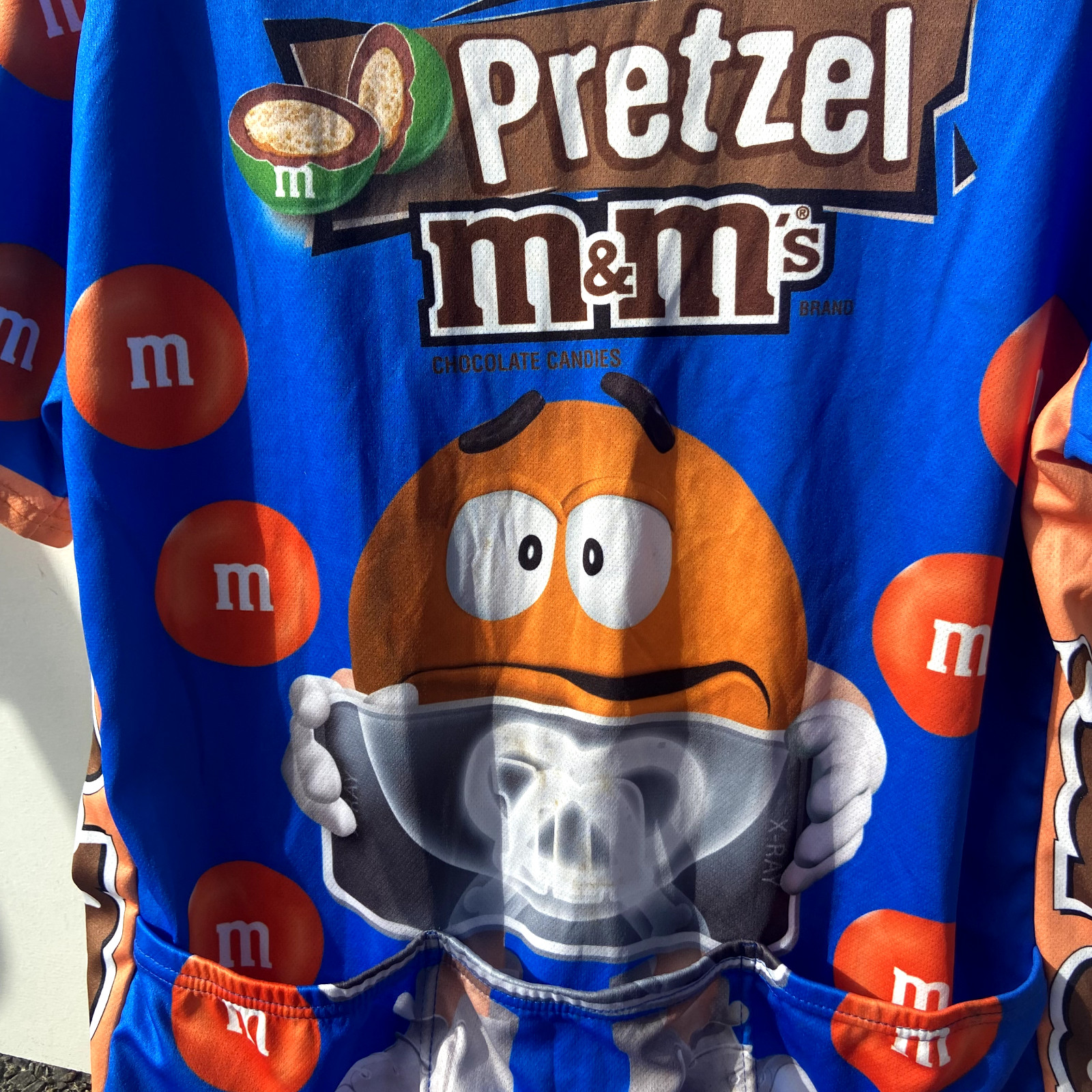 V Gear Mens Club Cut Large L M&M’s Pretzel Blue Orange Pockets 4″ Zip