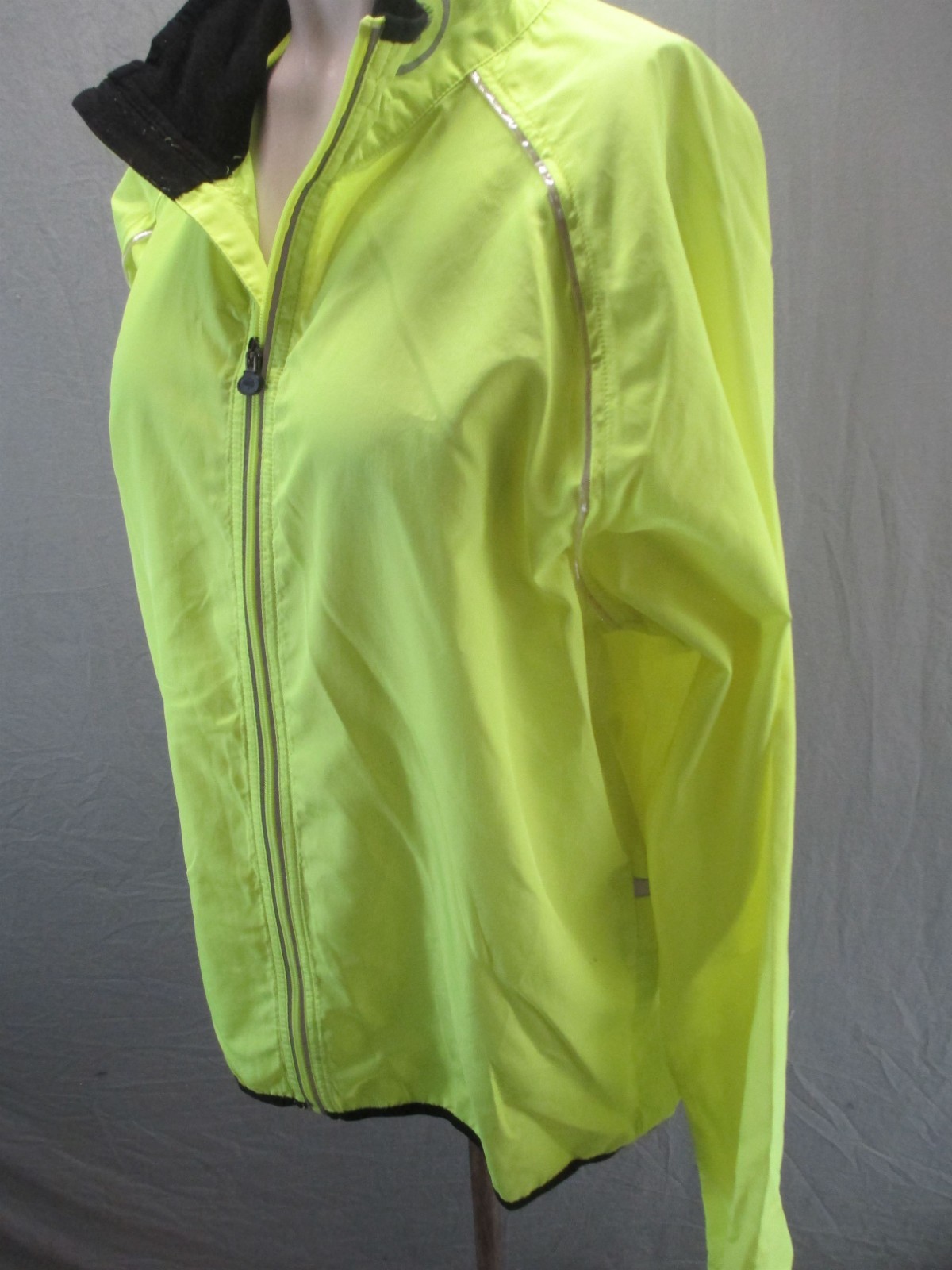 Performance Bike Size L Mens Cycling Pockets Full Zip Activewear Windbreaker 694
