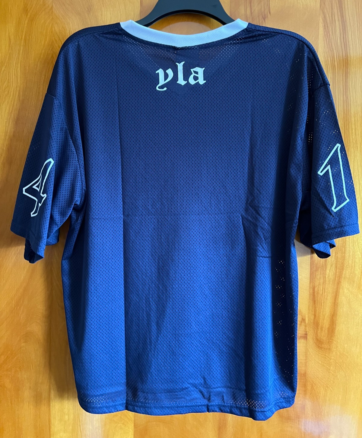NWT YOUNGLA Large Navy Mesh Drippy Skull Jersey