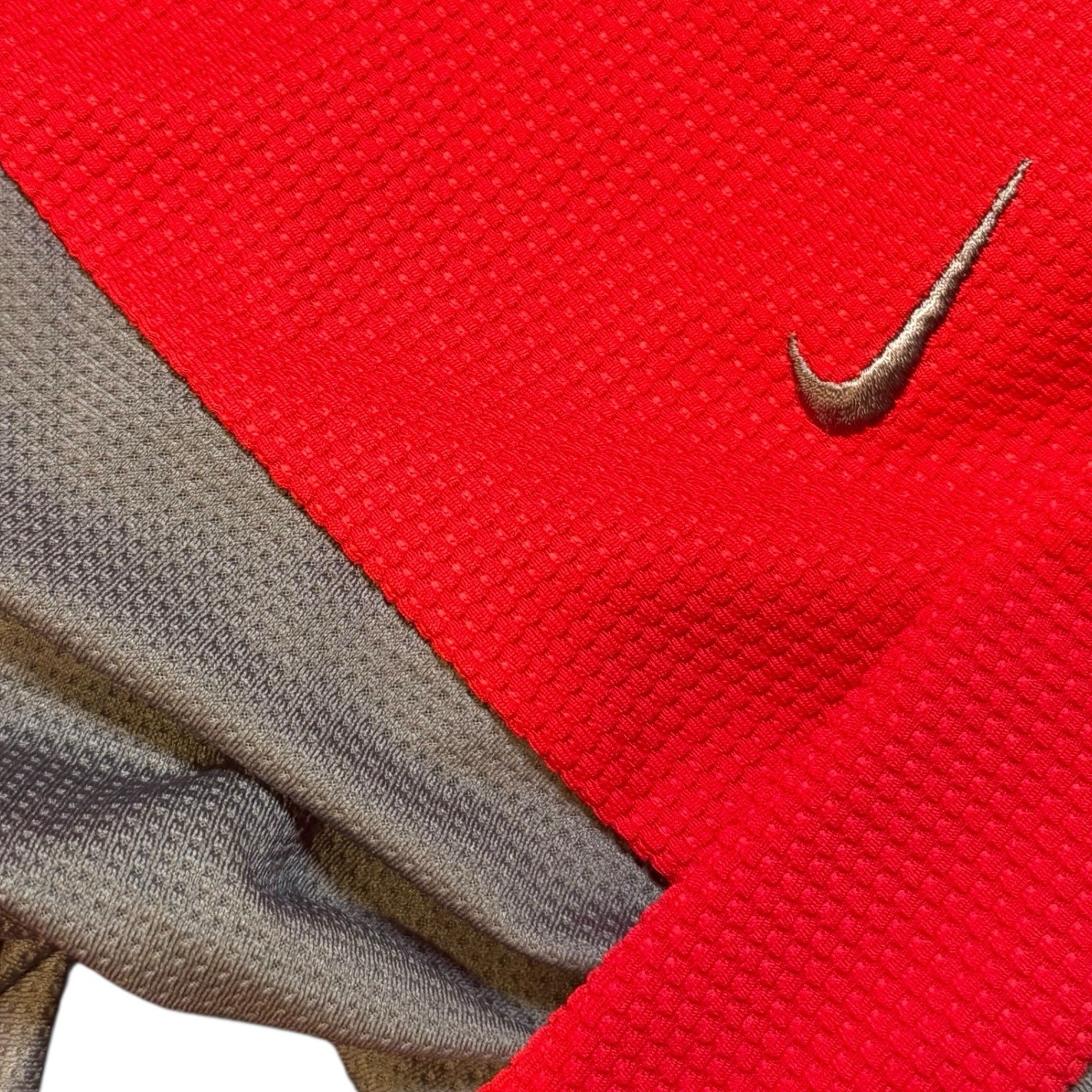 Nike Sphere Dry Element Therma Cycling Top Gray Red Athletic Base layer Y2K