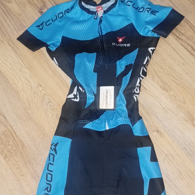 Cuore kids cycling sleeve 2 in 1 suit. size 128 NWT #1711